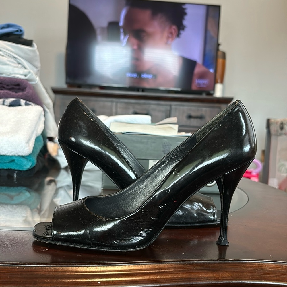 Black Peep Toe Toe Stuart Weitzman Pump